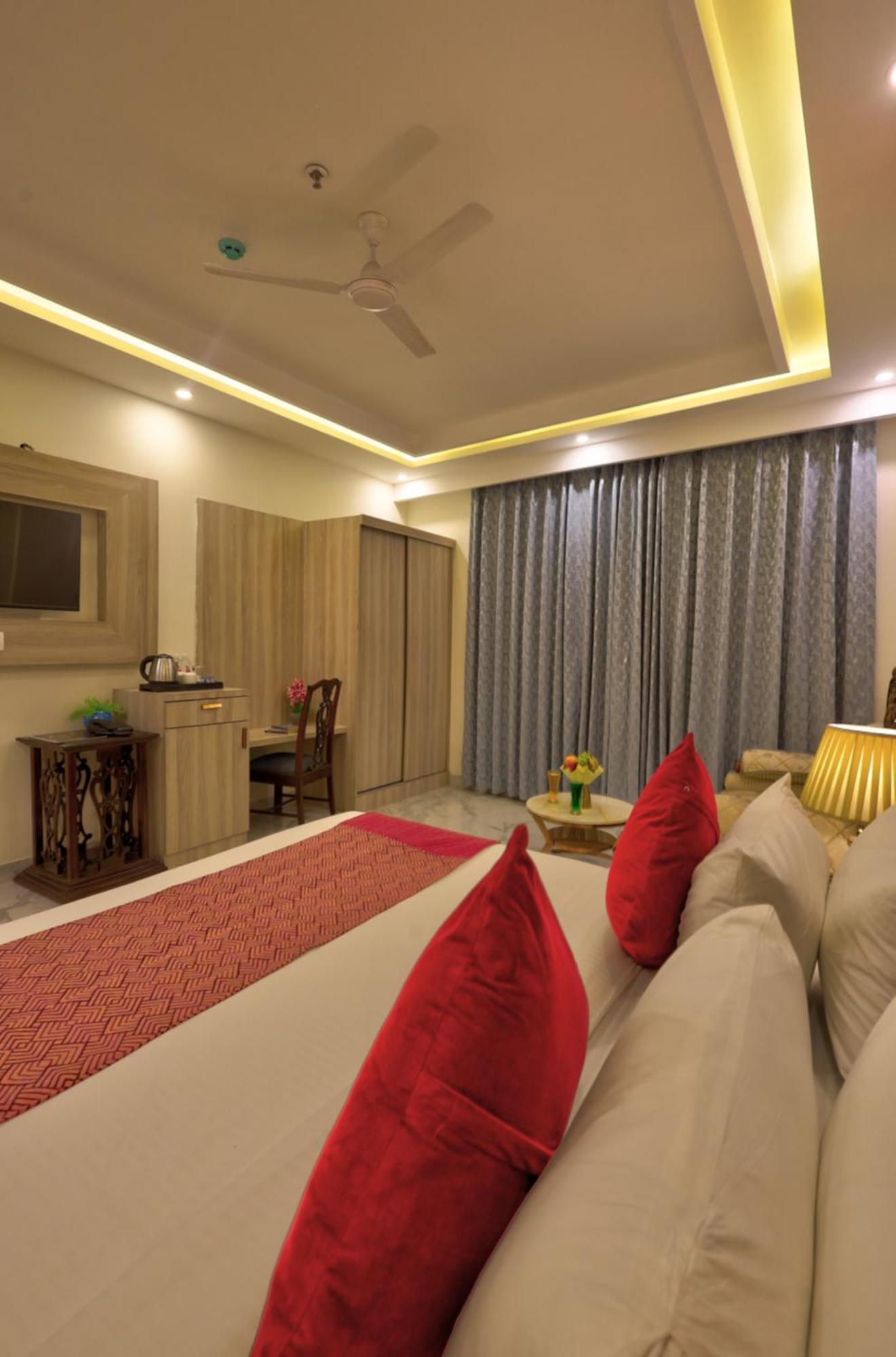 Hotel Hotel East Residency Aerocity Delhi Airport 4*