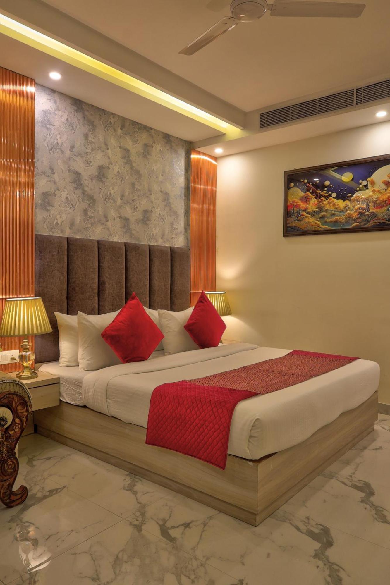 Hotel East Residency Aerocity Delhi Airport Hotel