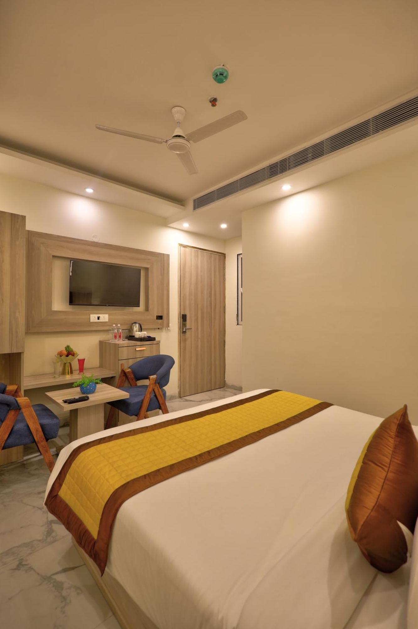 Hotel Hotel East Residency Aerocity Delhi Airport 4*